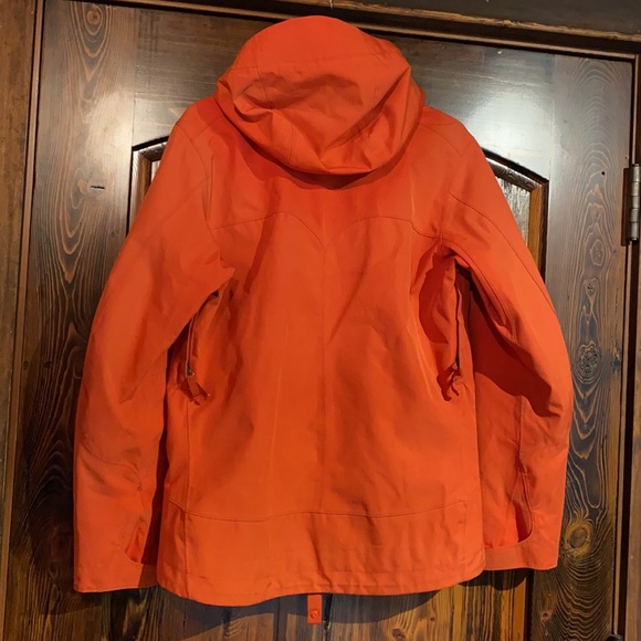 Patagonia Waterproof Insulated Ski Jacket - Picture 5 of 14